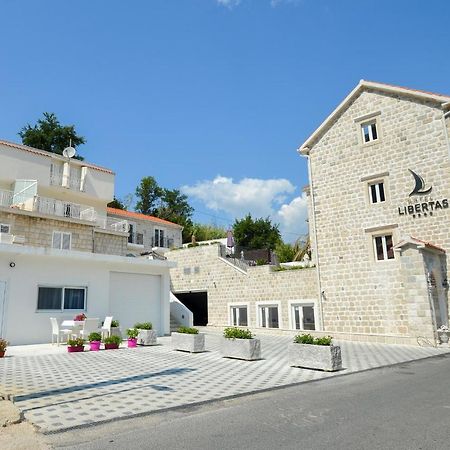 Seafront Apartment Vujovic Prčanj Eksteriør billede