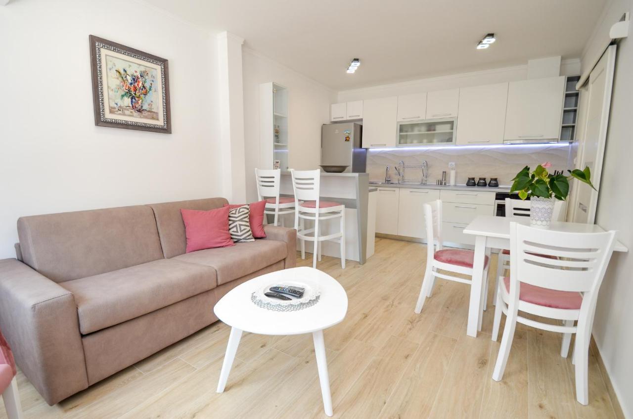 Seafront Apartment Vujovic Prčanj Eksteriør billede