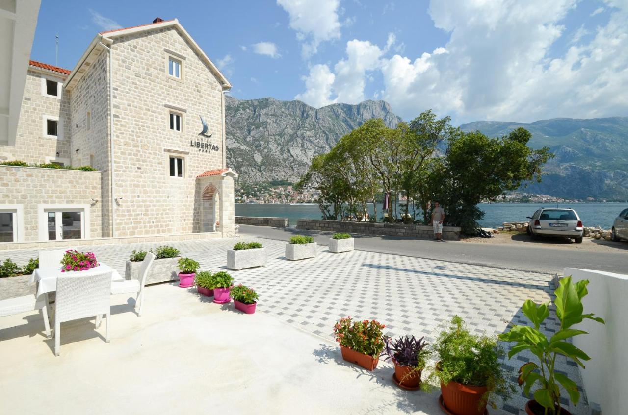 Seafront Apartment Vujovic Prčanj Eksteriør billede