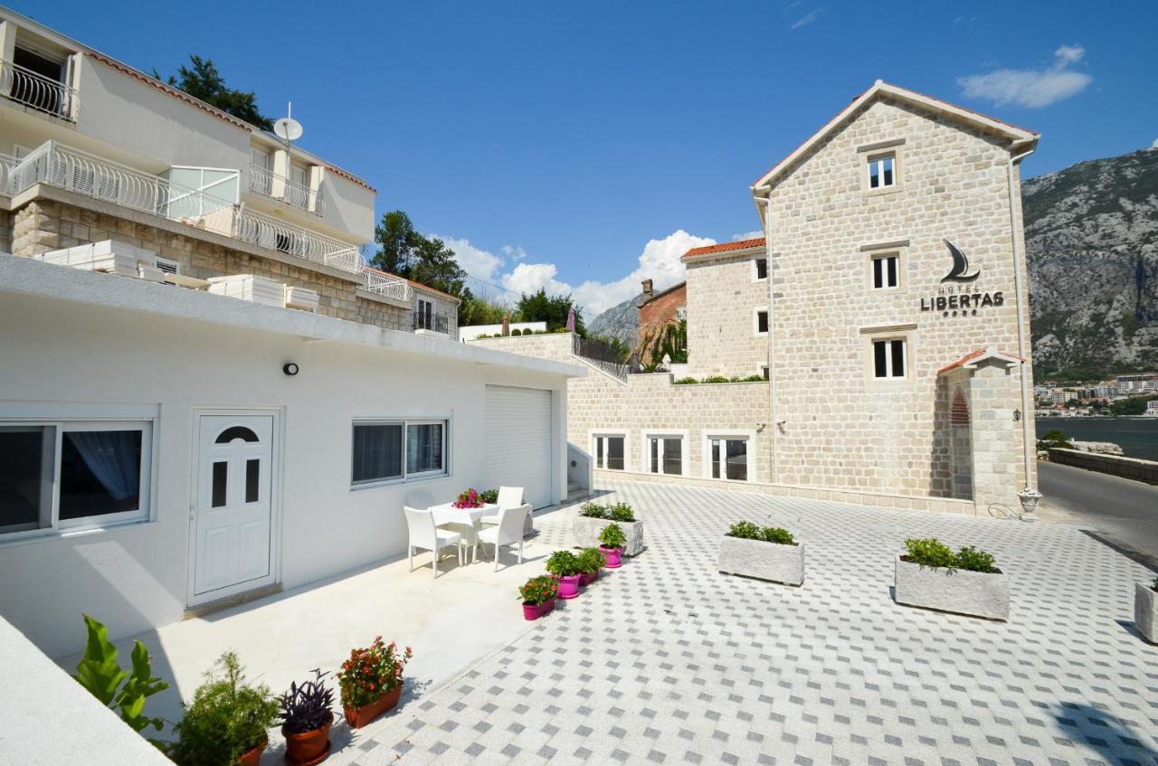 Seafront Apartment Vujovic Prčanj Eksteriør billede